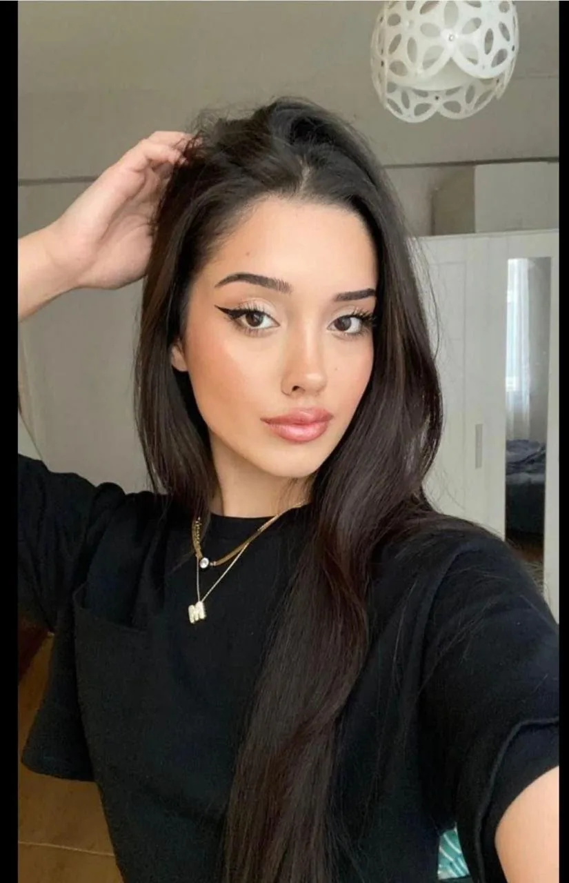 Gül - Arnavutköy Escort