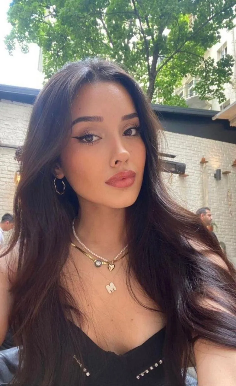 Gül - Arnavutköy Escort
